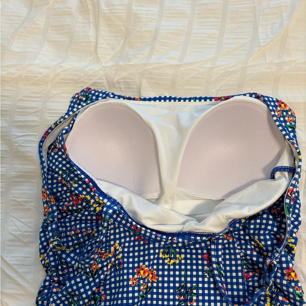 Lands' End Botanical Check Floral Print Swimsuit Size 14 - Picture 3 of 4